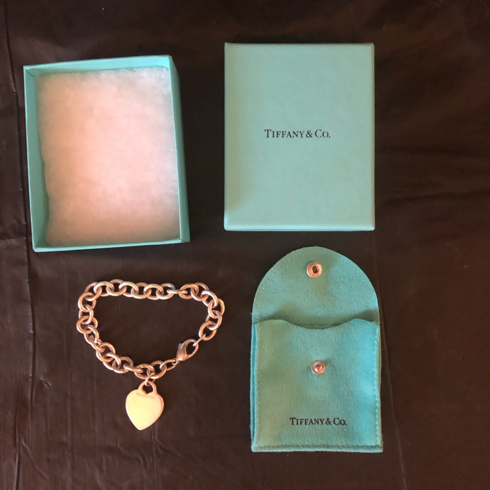 Tiffany & Co sterling heart charm bracelet, box & pouch ready for engraving!